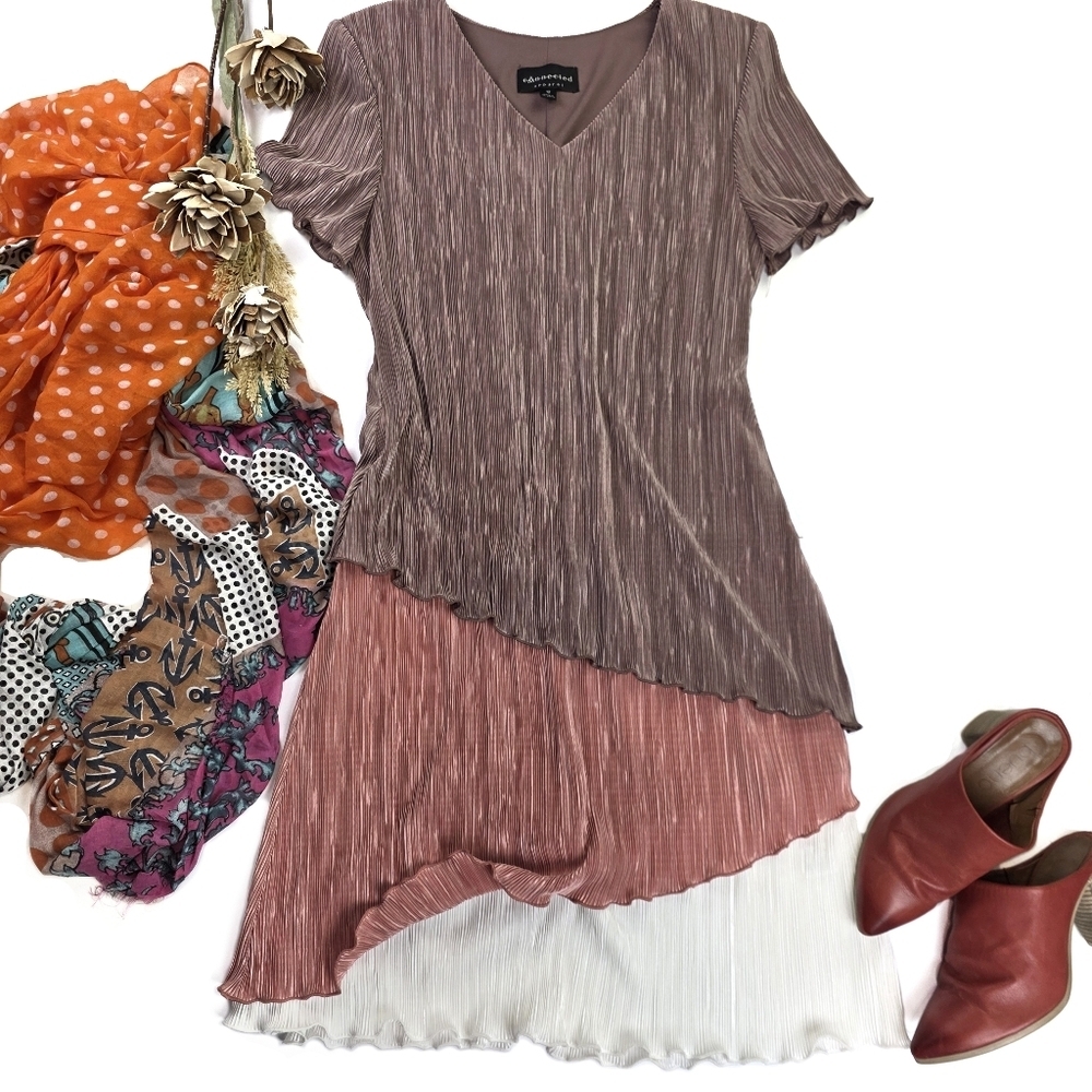 Connected Elegant Color block Mauve Pleated Dress Sz 12